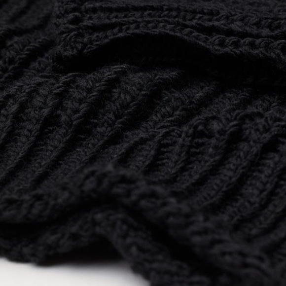 Chunky Ribbed Knit Turtleneck Sweater - Picture 2 of 6